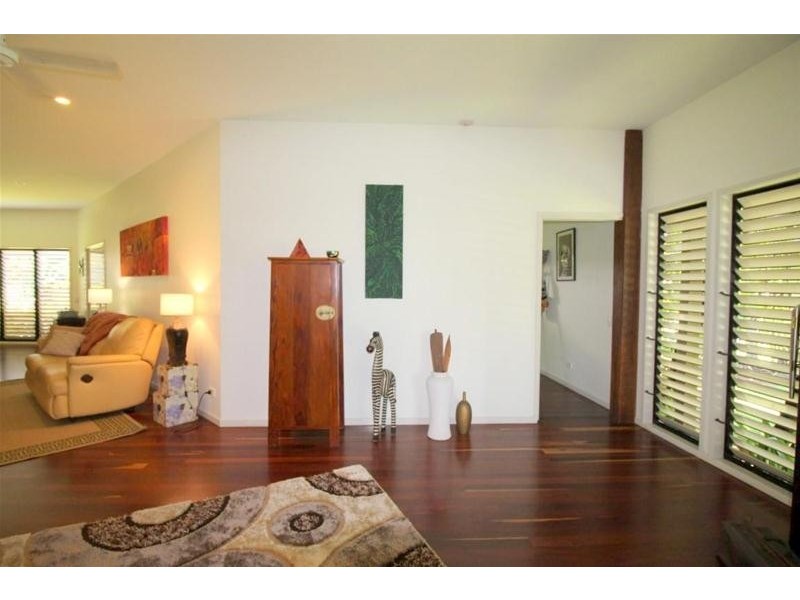 20 Kent Close, Mission Beach QLD 4852