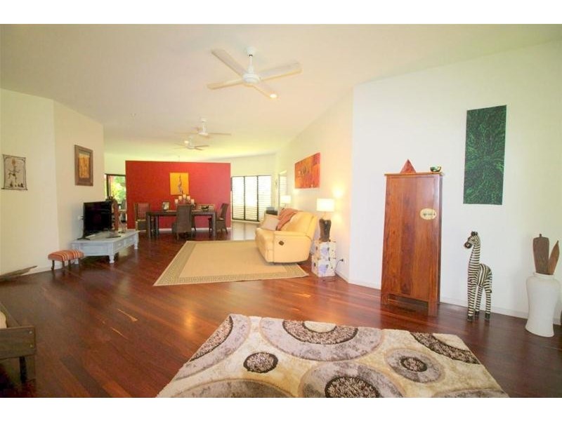 20 Kent Close, Mission Beach QLD 4852