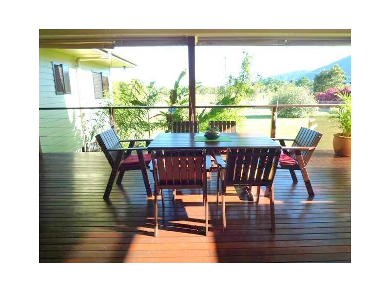 131 Old Tully Road, Tully QLD 4854