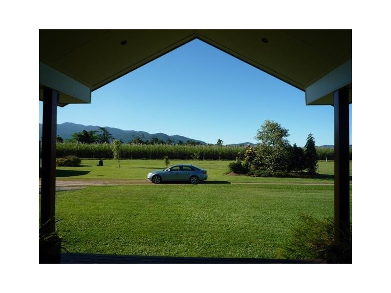 131 Old Tully Road, Tully QLD 4854