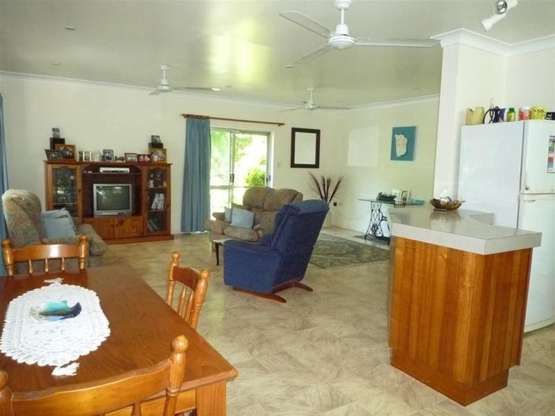 856 East Feluga Road, East Feluga QLD 4854