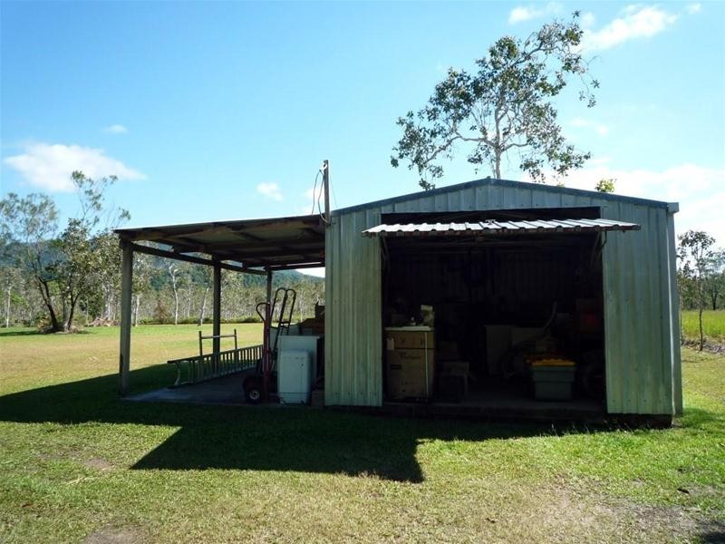 856 East Feluga Road, East Feluga QLD 4854