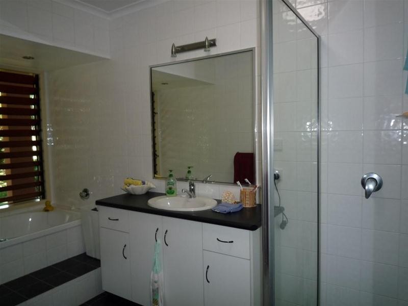 856 East Feluga Road, East Feluga QLD 4854