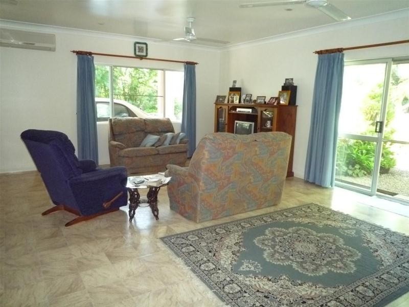 856 East Feluga Road, East Feluga QLD 4854