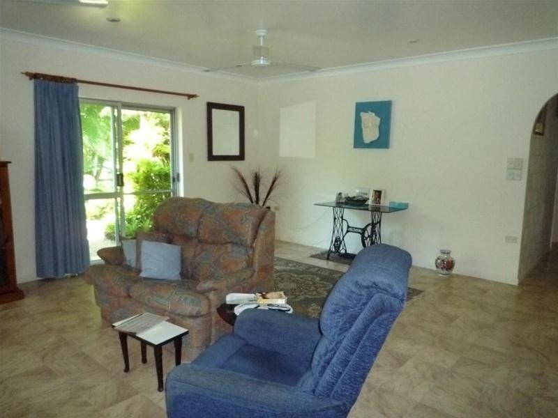 856 East Feluga Road, East Feluga QLD 4854