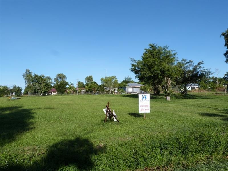 11 George Street, Silkwood QLD 4856