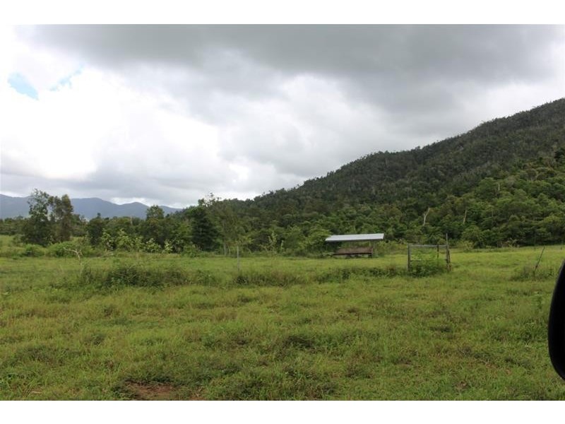Lot 102, Lot 102 Old Tully Road, Feluga QLD 4854