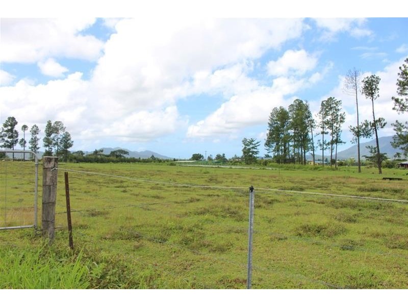 Lot 102, Lot 102 Old Tully Road, Feluga QLD 4854