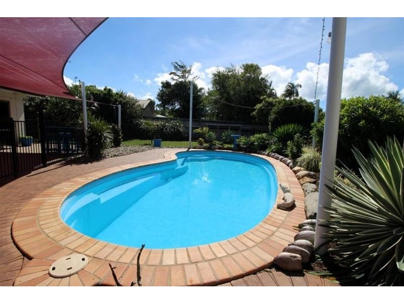 30 Buccaneer Street, South Mission Beach QLD 4852