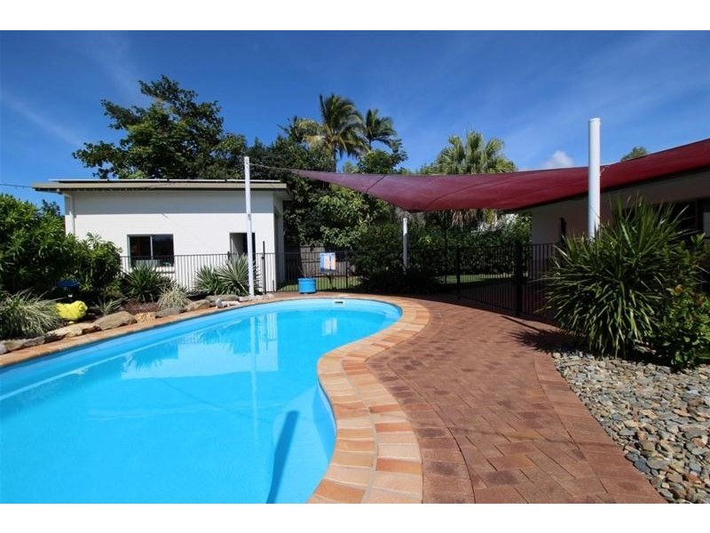 30 Buccaneer Street, South Mission Beach QLD 4852