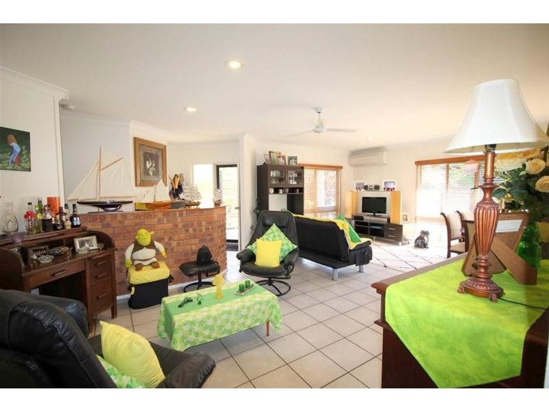 30 Buccaneer Street, South Mission Beach QLD 4852