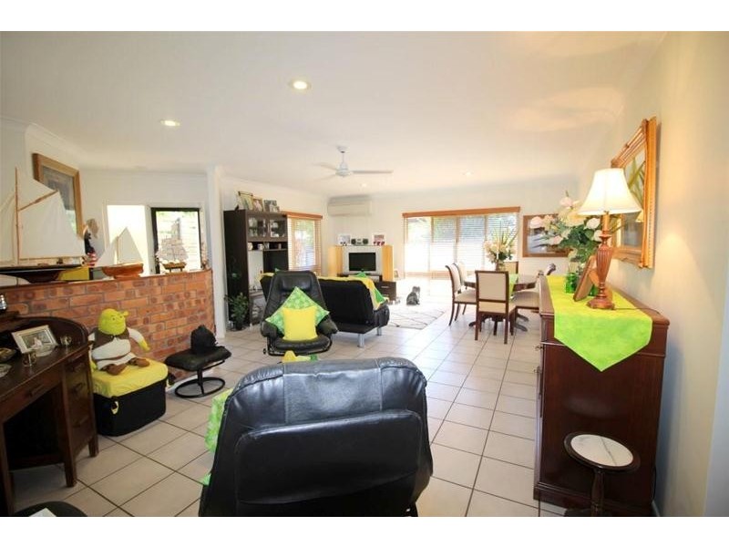 30 Buccaneer Street, South Mission Beach QLD 4852