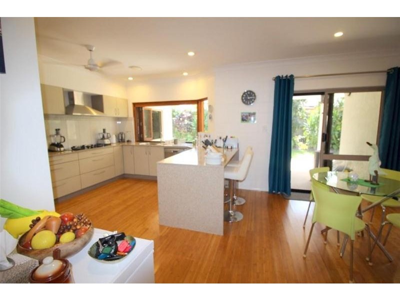 30 Buccaneer Street, South Mission Beach QLD 4852