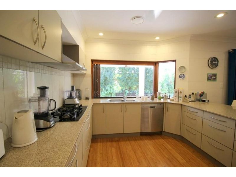 30 Buccaneer Street, South Mission Beach QLD 4852