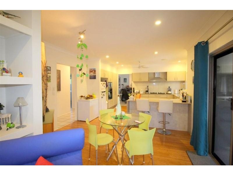 30 Buccaneer Street, South Mission Beach QLD 4852