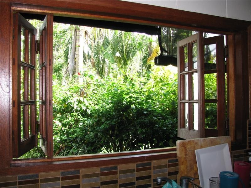 69 Cutten Street, Bingil Bay QLD 4852