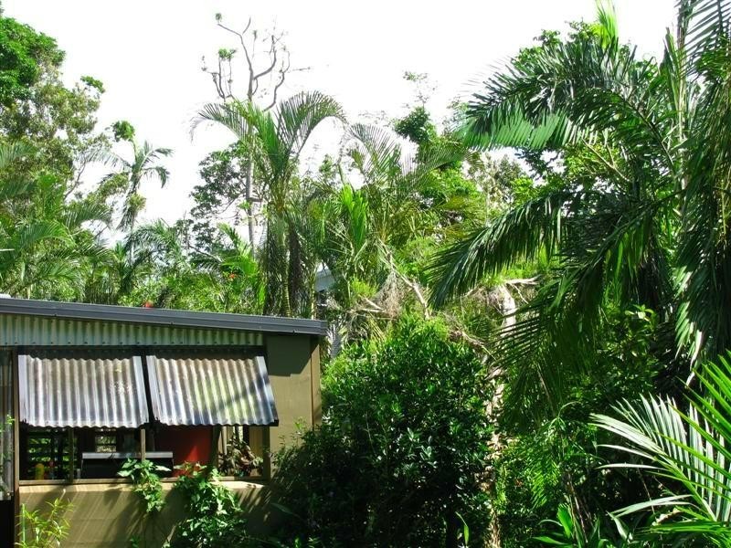 69 Cutten Street, Bingil Bay QLD 4852