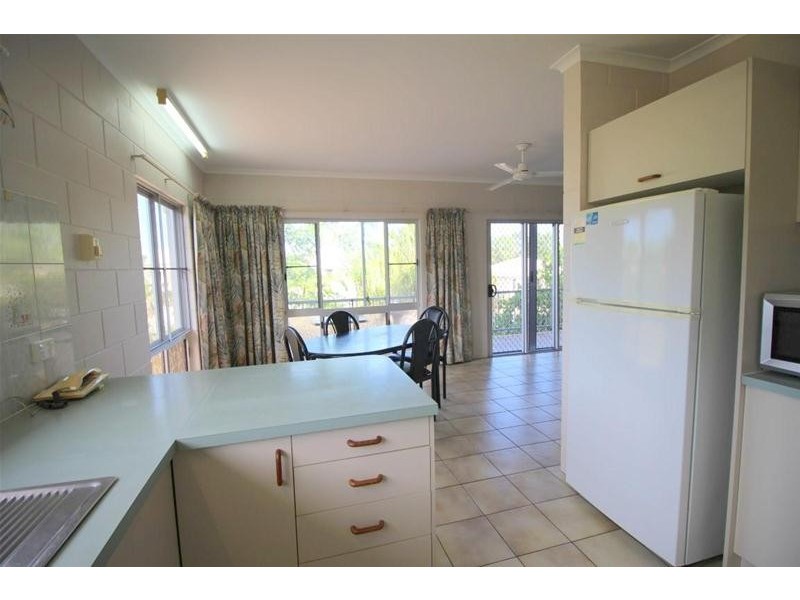 23 Holland Street, Wongaling Beach QLD 4852