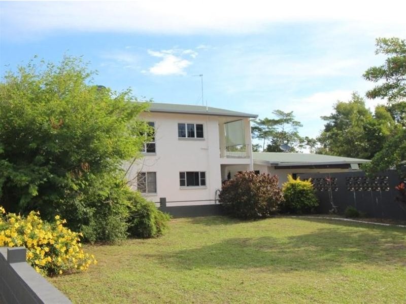 23 Holland Street, Wongaling Beach QLD 4852