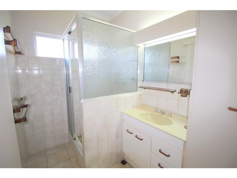 23 Holland Street, Wongaling Beach QLD 4852