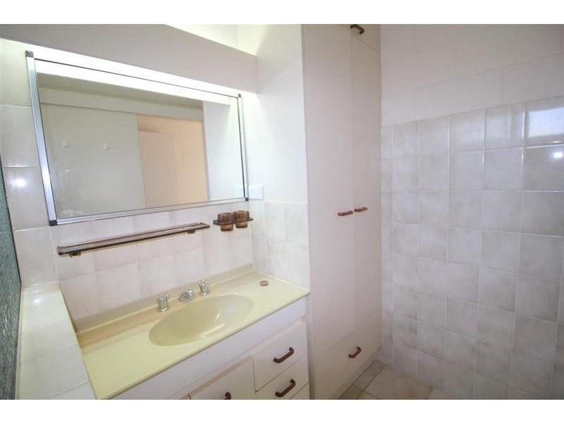 23 Holland Street, Wongaling Beach QLD 4852