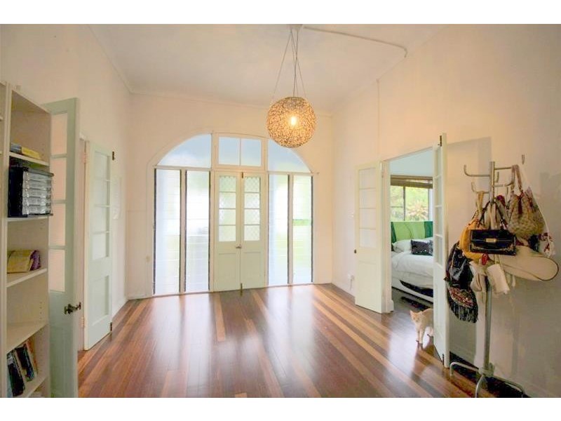 18 Albert Street, Silkwood QLD 4856