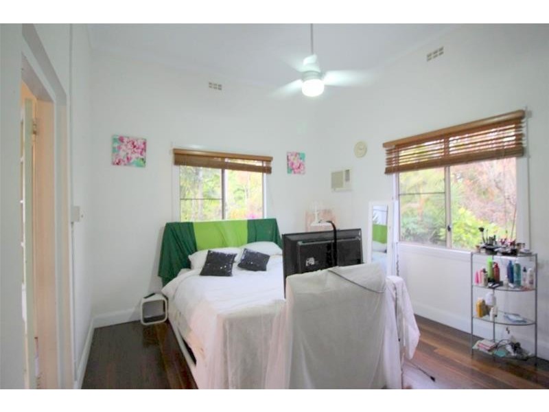 18 Albert Street, Silkwood QLD 4856