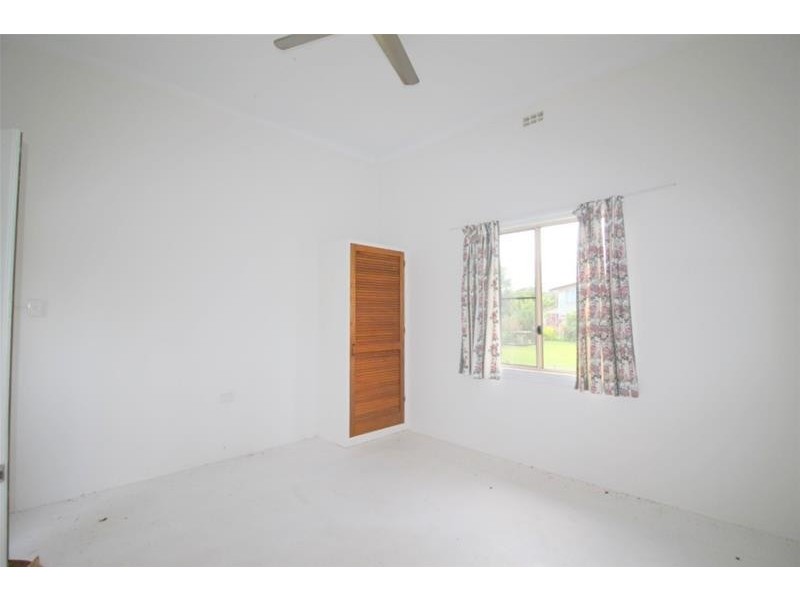 18 Albert Street, Silkwood QLD 4856