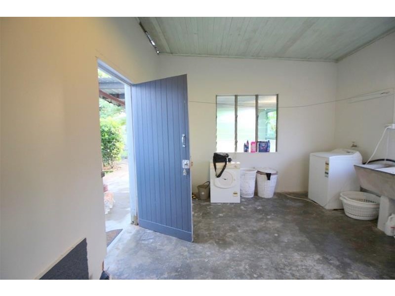 18 Albert Street, Silkwood QLD 4856