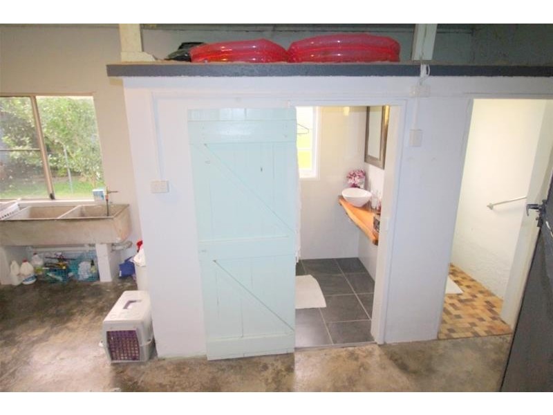 18 Albert Street, Silkwood QLD 4856