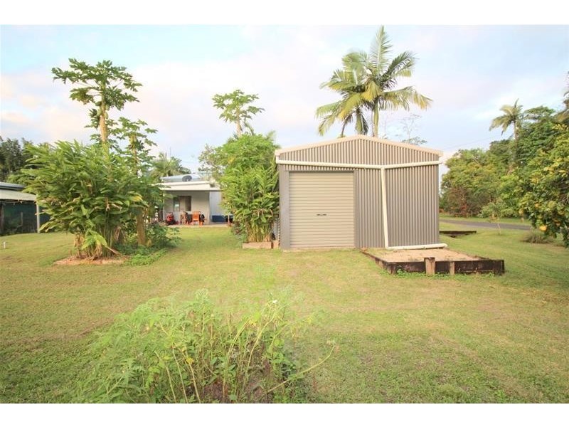 18 Albert Street, Silkwood QLD 4856