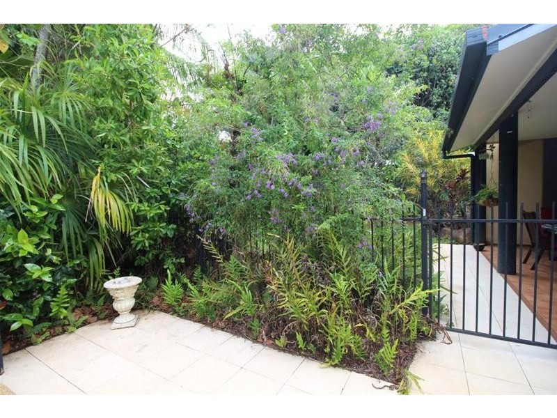 36 Cutten Street, Bingil Bay QLD 4852