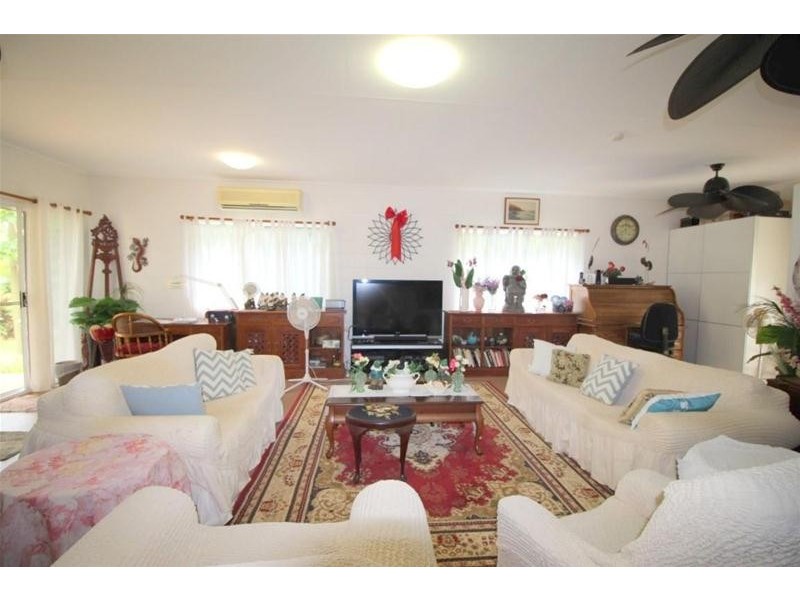 36 Cutten Street, Bingil Bay QLD 4852