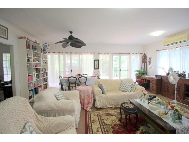 36 Cutten Street, Bingil Bay QLD 4852