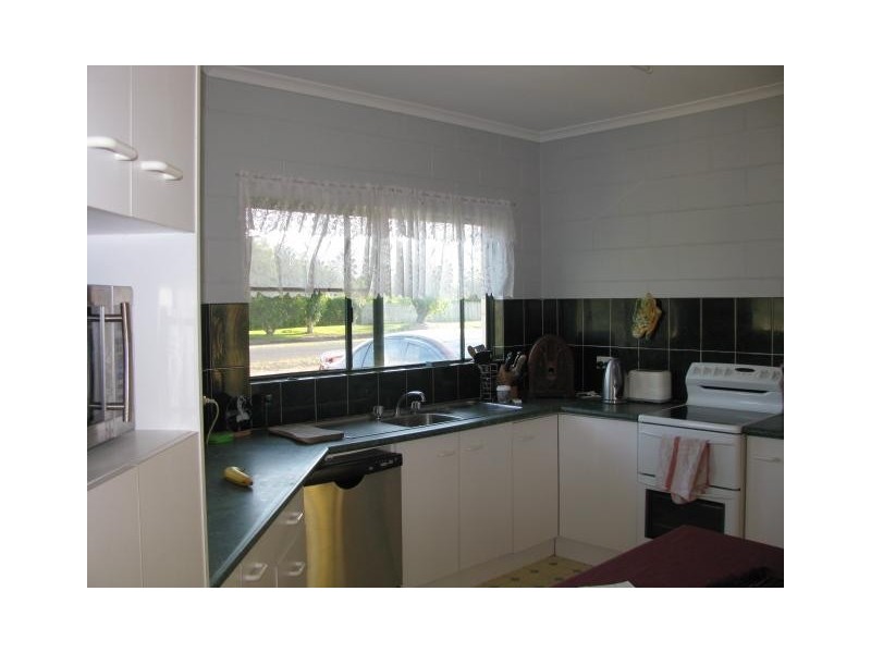 5 Glasgow Street, El Arish QLD 4855