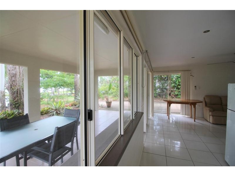 92 Kennedy Esplanade, South Mission Beach QLD 4852