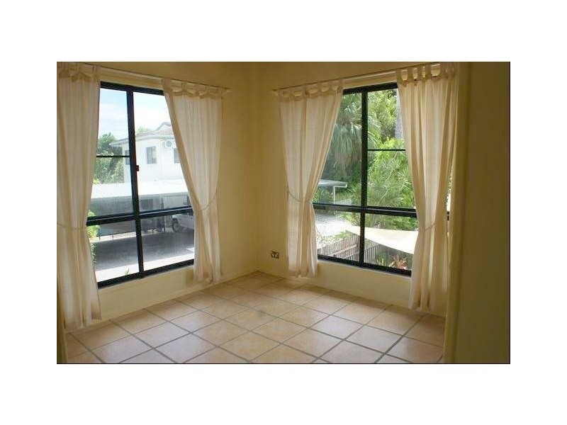 29 Holland Street, Wongaling Beach QLD 4852