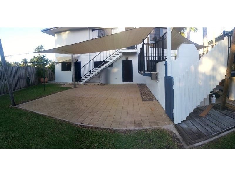 29 Holland Street, Wongaling Beach QLD 4852
