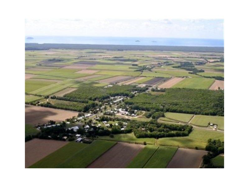 11 Mary Street, Silkwood QLD 4856