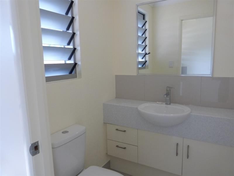 2/21 Shore Street, Wongaling Beach QLD 4852