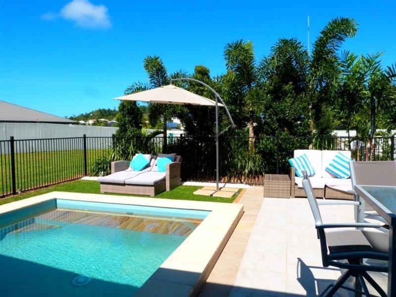43 Mariner Drive, South Mission Beach QLD 4852