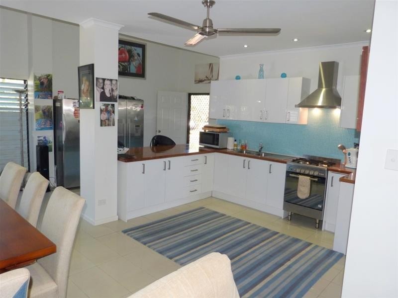 43 Mariner Drive, South Mission Beach QLD 4852