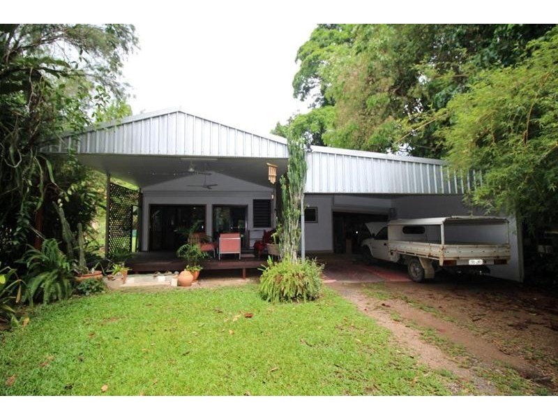 1235 Old Tully Road, Maadi QLD 4855