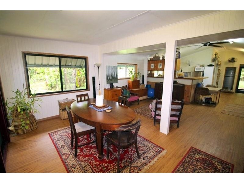 1235 Old Tully Road, Maadi QLD 4855