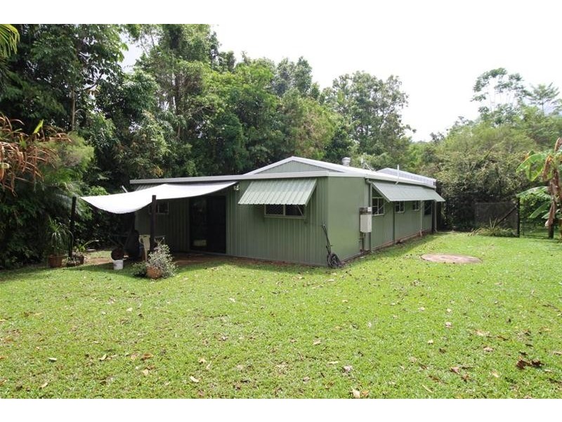 1235 Old Tully Road, Maadi QLD 4855