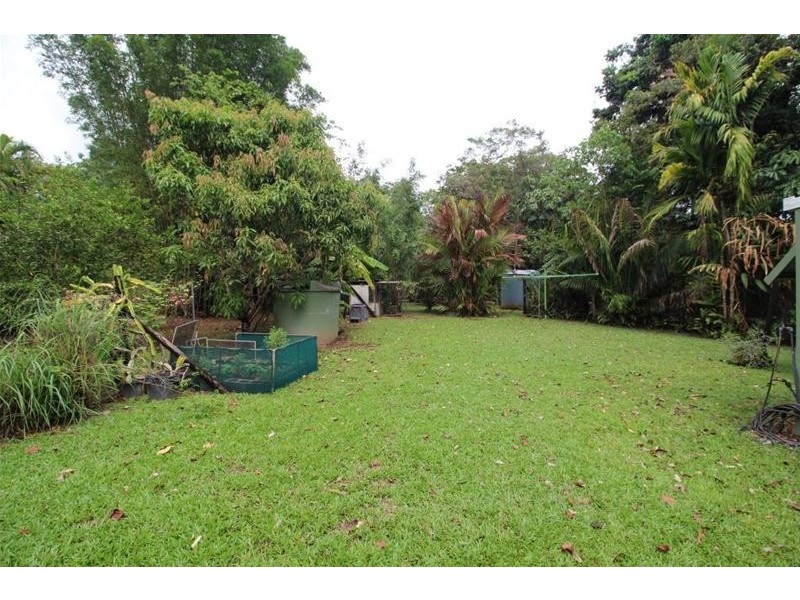 1235 Old Tully Road, Maadi QLD 4855