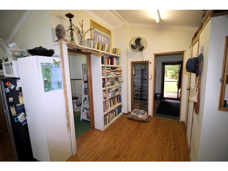 1235 Old Tully Road, Maadi QLD 4855