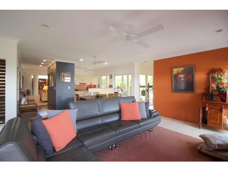 6 McNamara Street, Wongaling Beach QLD 4852