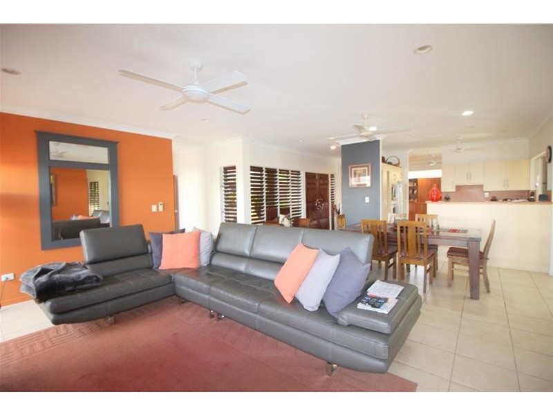 6 McNamara Street, Wongaling Beach QLD 4852