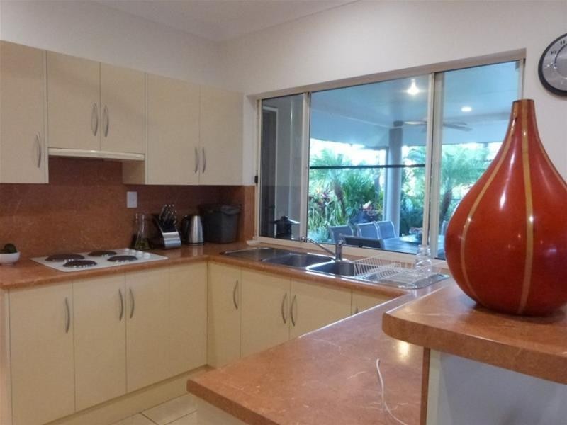 6 McNamara Street, Wongaling Beach QLD 4852